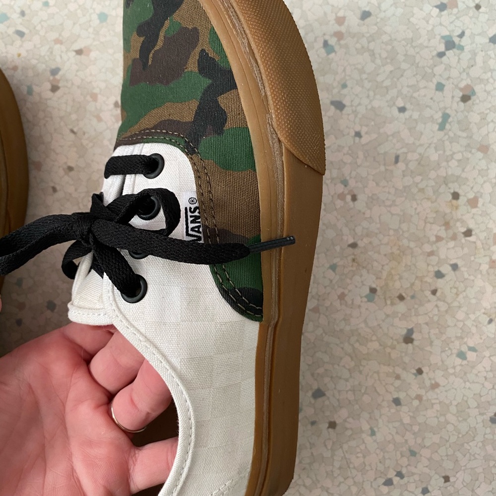 Custom women’s vans size 6